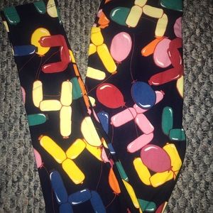 LuLaRoe OS one size BIRTHDAY leggings